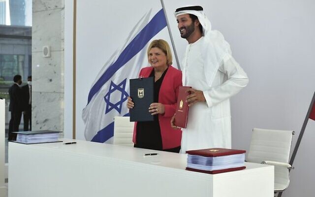 Israeli Minister of Economy and Industry Orna Barbivai with Emirati Minister of Economy Abdulla bin Touq Al-Marri after signing the agreement in Dubai. Photo: Anuj Taylor, Strap Studios