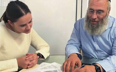 Jewish House Jobs is a new initiative by CEO Rabbi Mendel Kastel (right).