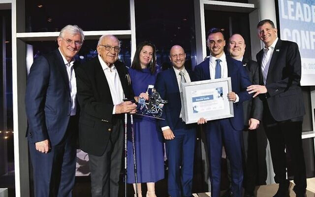UIA NSW Young Leadership chair David Velik received the Avi-hai Award at a conference in Israel recently.