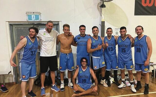 The Maccabi Kings after their third straight win on Monday night.