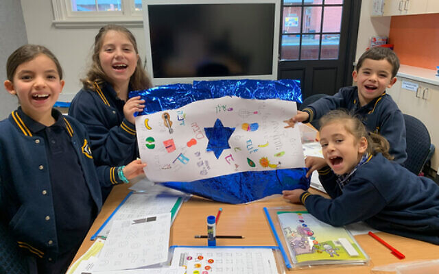 Jewish students at non-Jewish schools enjoy classes offered by UJEB.Photo: UJEB/Facebook.