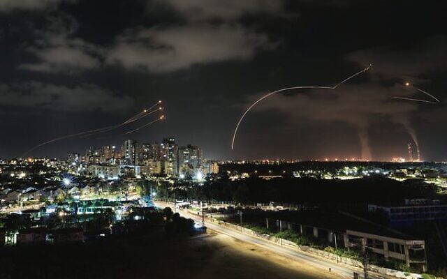 Israel's Iron Dome air defence system fires interceptors at rockets launched from the Gaza Strip, in Ashkelon, southern Israel, May 13, 2023. Photo: AP Photo/Tsafrir Abayov