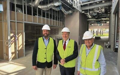 Attorney General Mark Dreyfus at the JHub site in Perth. Jonathan Silbert (L) and Tony Tate (R). USE THIS