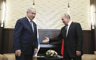 Benjamin Netanyahu (left) and Vladimir Putin in Sochi, Russia in 2019. 
Photo: Shamil Zhumatov/Pool Photo via AP