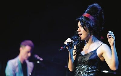 Alexis Fishman in her cabaret show Amy Winehouse Resurrected.