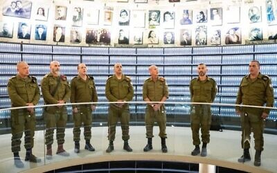 The IDF General Staff at Yad Vashem. Photo: IDF