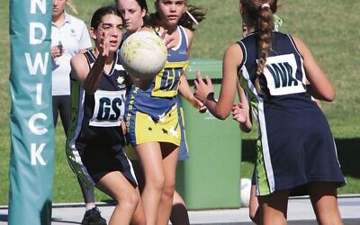 Ruby Segal from U12 Maccabi White. Photos: Shane Desiatnik