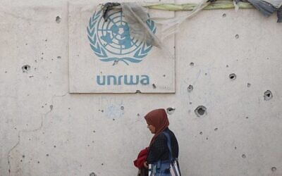 A Palestinian woman at an UNRWA camp for internally displaced people in Rafah in the southern Gaza Strip on May 28, 2024. Photo: Eyad Baba/AFP