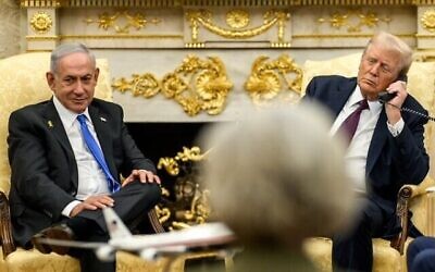 President Donald J. Trump hosts a trilateral phone call with Prime Minister Benjamin Netanyahu of Israel and Prime Minister Mohammed bin Abdulrahman bin Jassim Al Thani of Qatar in the Oval Office, September 29, 2025. (The White House)