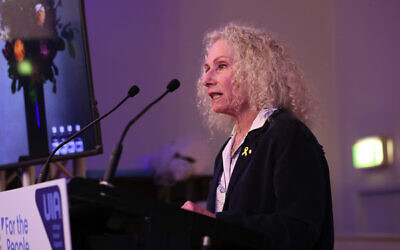 Immediate past President of UIA Australia, Esther Frankel speaking to the audience at the St Kilda Shule Adele Southwick Hall. Photo: Peter Haskin