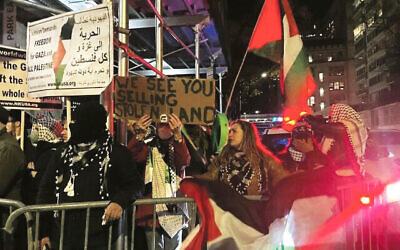 Protesters at the Park East Synagogue. Photo: Luke Tress/Times of Israel
