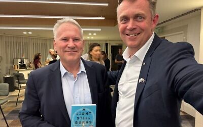 Michael Scott (right) with retired British Army officer Richard Kemp.
