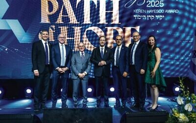 From left: Sam Grundwerg, Oren Kaplan, Michael Cape, President of Israel Isaac Herzog, Bruce Leboff, Rafi Lamm, Edna Weinstock-Gabay.