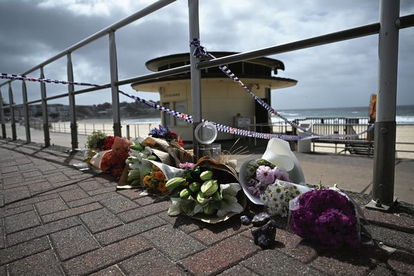 Flowers at Bondi Beach a day after the terrorist attack.
Photo: AAP Image/Dean Lewins Flowers at Bondi Beach a day after the terrorist attack.
Photo: AAP Image/Dean Lewins
