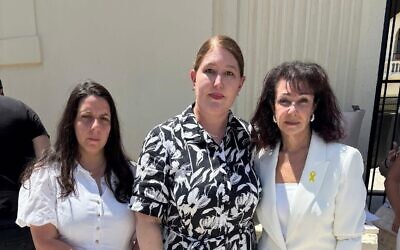 Australian Human Rights Commissioner Lorraine Finlay (centre) has joined the calls for a Royal Commission. She is pictured with National Council of Jewish Women of Australia (NCJWA) NSW vice-president Nathalie Samia (left) and NCJWA federal president Lynda-Ben Menashe at NCJWA's Women's Vigil at Bondi on December 21. Photo: Facebook
