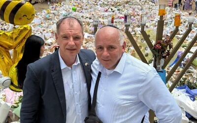 David Southwick MP at the Bondi memorial with David Michaelson.