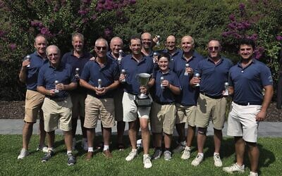 Team Victoria celebrating their 2026 Maccabi Australia Golf Presidents Cup win on March 22.