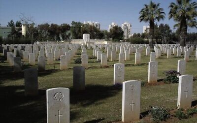 Australian graves at Beersheba War Cemetery. 
Photo: Commonwealth War Graves Commission