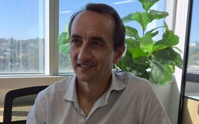 Senator Dave Sharma speaks to The AJN at the publication's Sydney office. Photo: Gareth Narunsky