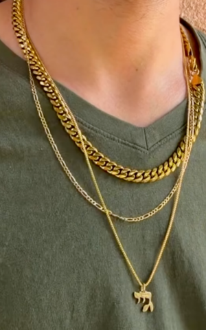 The necklace that refuses to stay hidden