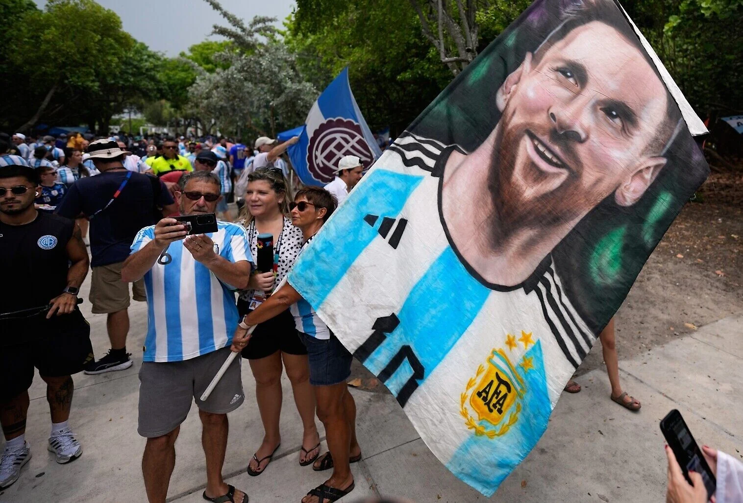 The Jewish superfan behind Argentina’s crest