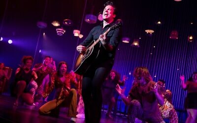 Will Swenson performing as Neil Diamond on Broadway