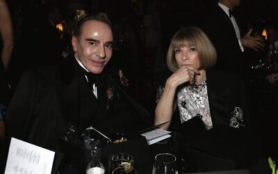 Designer John Galliano and then Vogue editor in chief Anna Wintour in 2021. Photo: David M. Benett/Getty Images