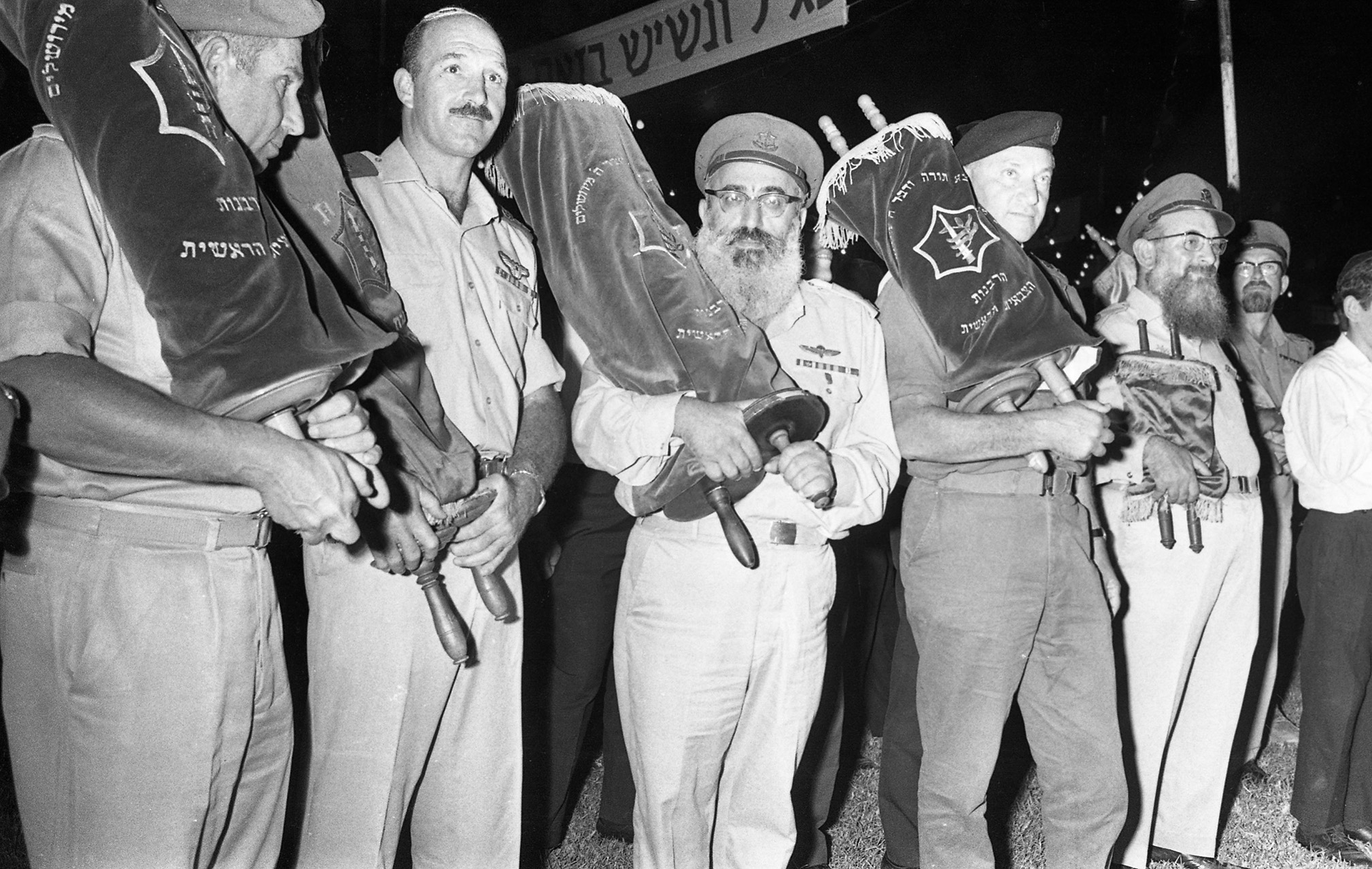 Simchat Torah: the enigmatic climax – The Australian Jewish News