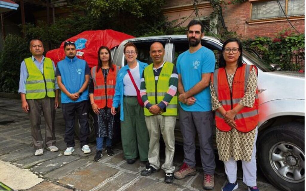 Jewish group delivers emergency aid to Nepal