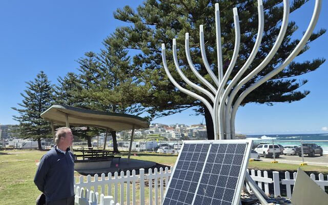 Canadian author warns Bondi lessons being forgotten