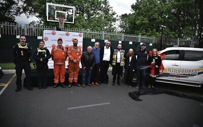 Chavivim Melbourne's new community response vehicle unveiled alongside emergency services, government and community leaders. Photo: Kobi Mazuz