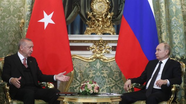 الرئيس الروسي فلاديمير بوتين خلال لقاء بنظيره التركي رجب طيب إردوغان في كرملين، 8 ابريل 2019 (MAXIM SHIPENKOV / POOL / AFP)