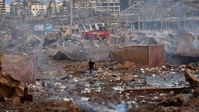 آثار الانفجار الضخم الذي هز بيروت، لبنان، 4 أغسطس، 2020. (AP Photo/Hassan Ammar)
