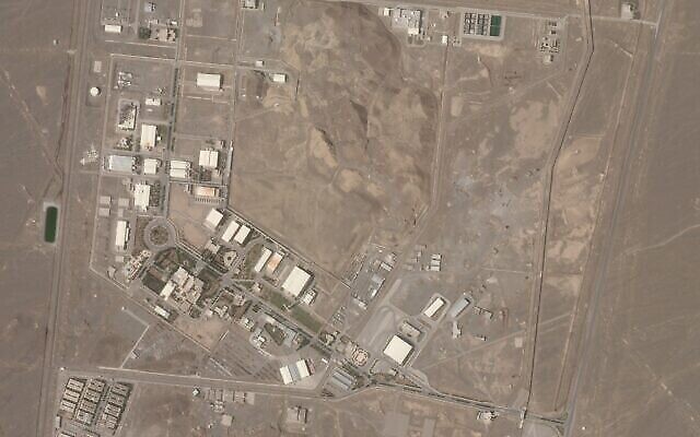 صورة أقمار صناعية من شركة Planet Labs Inc. تظهر منشأة نطنز النووية الإيرانية، 7 أبريل 2021 (Planet Labs Inc. via AP)
