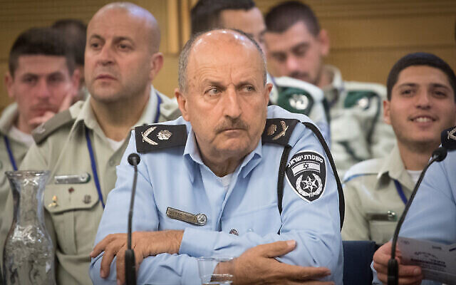 الضابط في شرطة اسرائيل جمال حكروش يحضر جلسة في الكنيست، 5 فبراير، 2018. (Miriam Alster / Flash90)