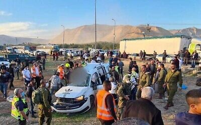 مكان حادث مروري مميت في الضفة الغربية، 6 كانون الثاني 2022 (Magen David Adom)