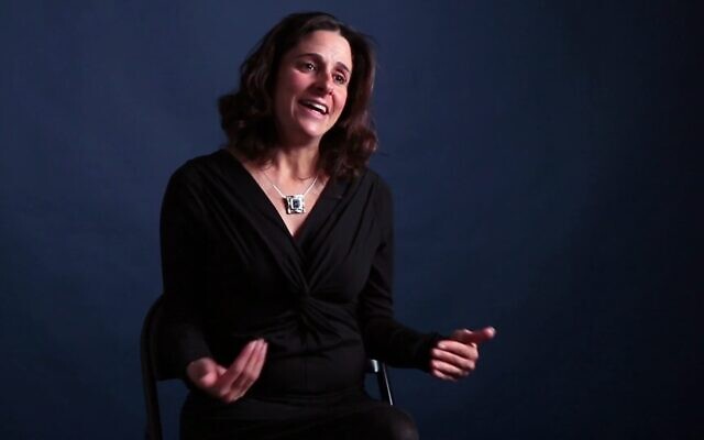 ساري باشي، مديرة البرامج الجديدة في "هيومن رايتس ووتش" (YouTube screenshot/Open Society)