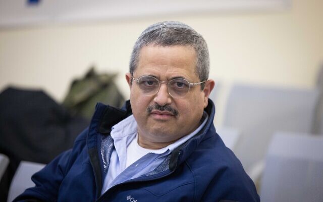 مفوض الشرطة السابق روني الشيخ يصل للإدلاء بشهادته أمام لجنة التحقيق في كارثة ميرون، في القدس، 11 يناير 2022 (Yonatan Sindel / Flash90)
