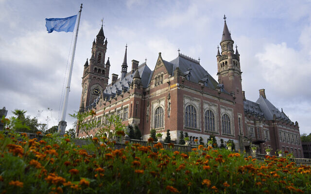 قصر السلام، الذي يضم محكمة العدل الدولية، أو المحكمة الدولية، في لاهاي، هولندا، في 19 سبتمبر 2023 (AP Photo / Peter Dejong، File)