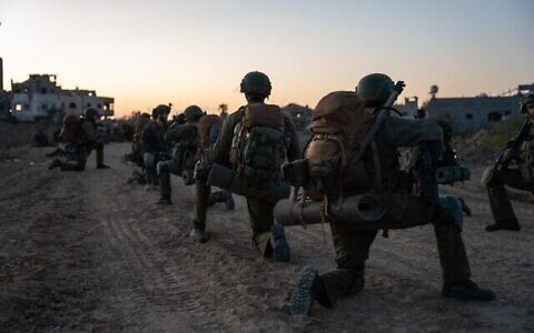 القوات الإسرائيلية العاملة في قطاع غزة في صورة غير مؤرخة نشرها الجيش في 12 مايو، 2024. (Israel Defense Forces)