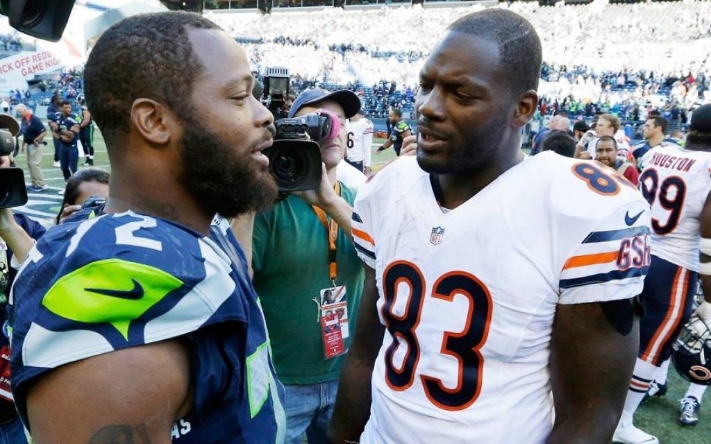 Patriots, tight end Martellus Bennett (right), and brother Michael Bennett (left) both recently backed out of a trip to Israel.