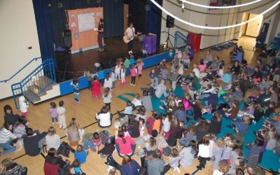 Photos courtesy of Federation The Pop Ups keep the crowd dancing and clapping along at the Davis Academy on Jan. 29.