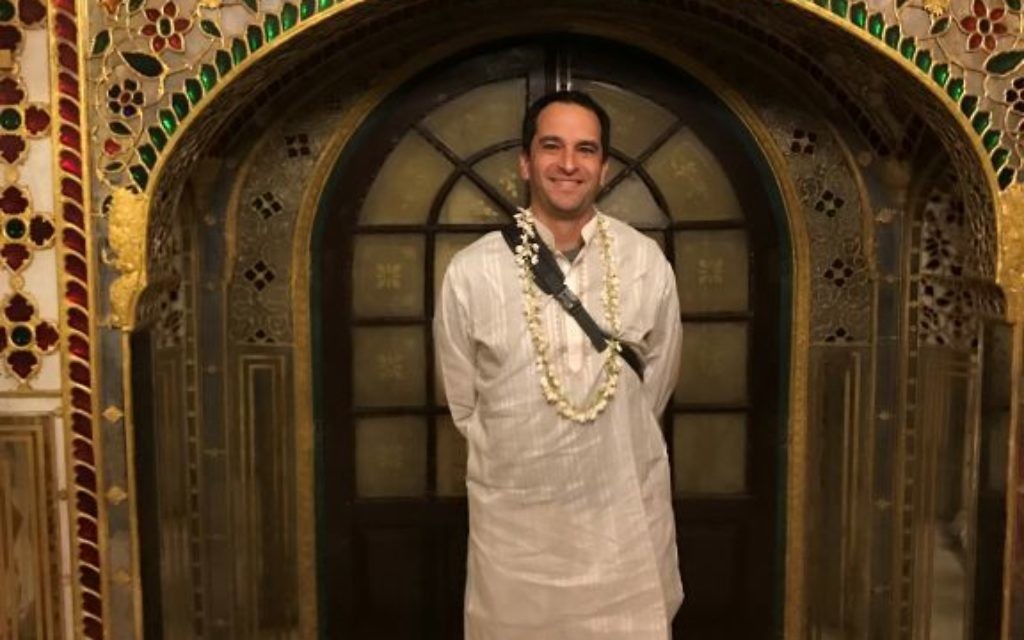 Temple Sinai member Justin Milrad gets a taste of life in India.