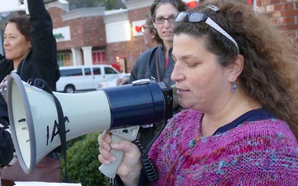 Ilise Cohen speaks at a Jewish Voice for Peace protest in December 2015.
