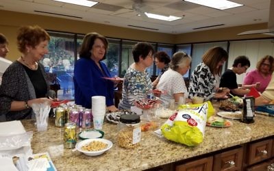 In addition to sampling Safa Nooromid’s recipes, attendees at Hadassah’s Every Bite Counts event brought an array of healthy snacks.
