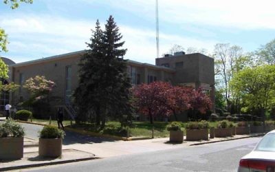 The old beis madrash building at the Lakewood yeshiva