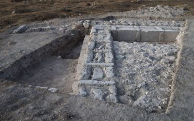 The remains of the structure indicate that it was intentionally dismantled, possibly by the Hasmoneans. (Photo by Dane Christensen)
