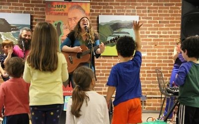 Folk musician Chana Rothman entertains crowds of all ages during her weeklong artist residency. (Photo courtesy of AJMF)