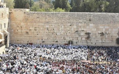 The blessing of the Kohanim at the Western Wall