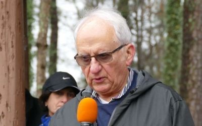 Ben Klein, a Holocaust survivor from the Netherlands, tells his story as part of the closing ceremony of the annual Daffodil Dash on Sunday, March 25.